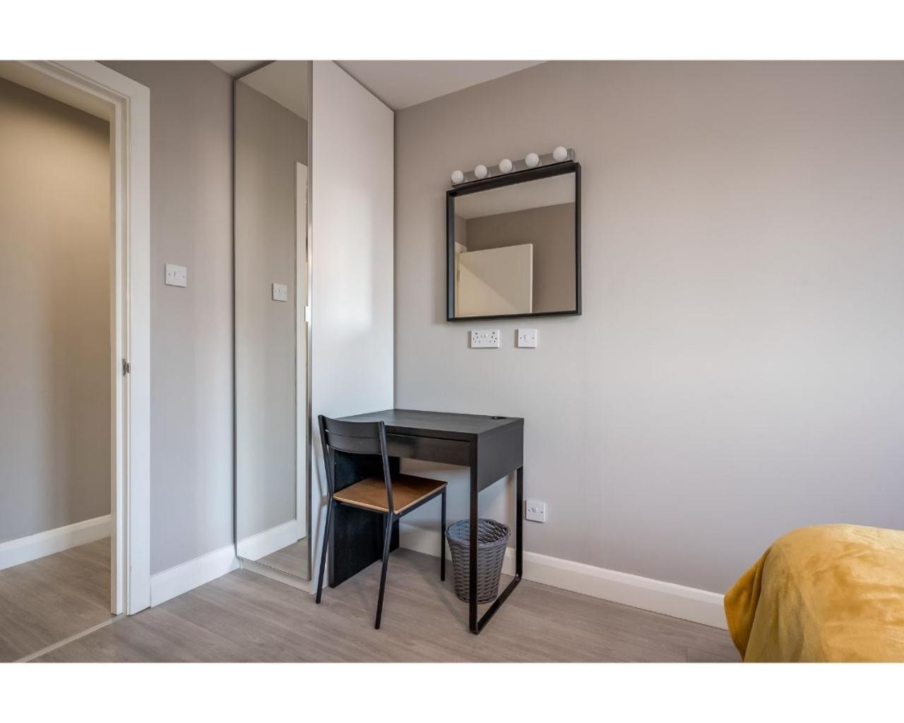 Central Belfast Apartments: Citygate Quarto foto