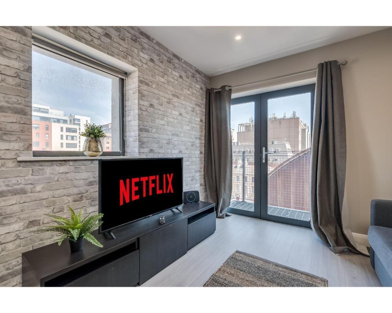 Central Belfast Apartments: Citygate Exterior foto
