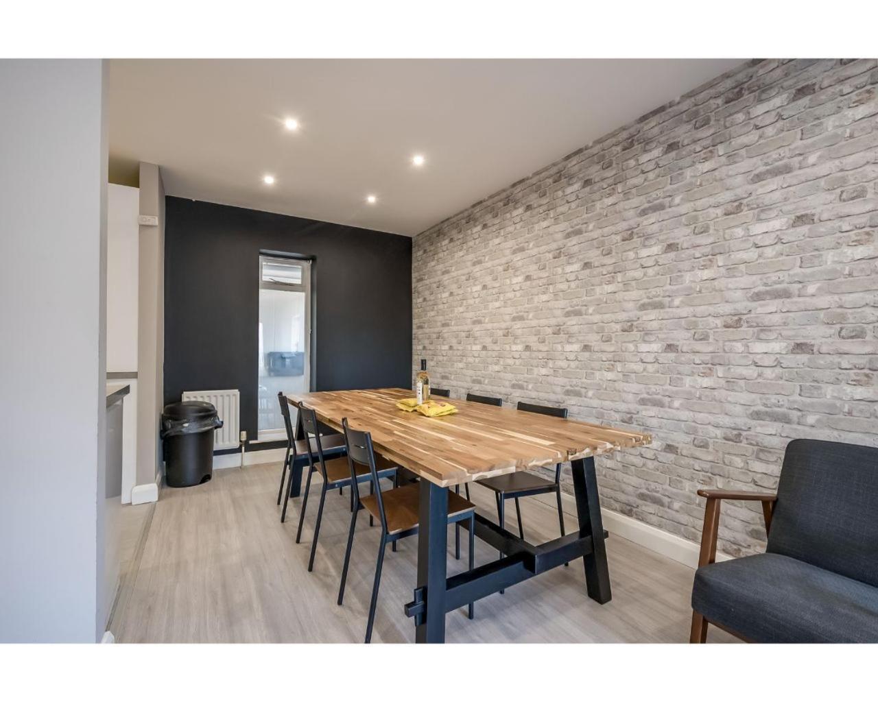Central Belfast Apartments: Citygate Quarto foto